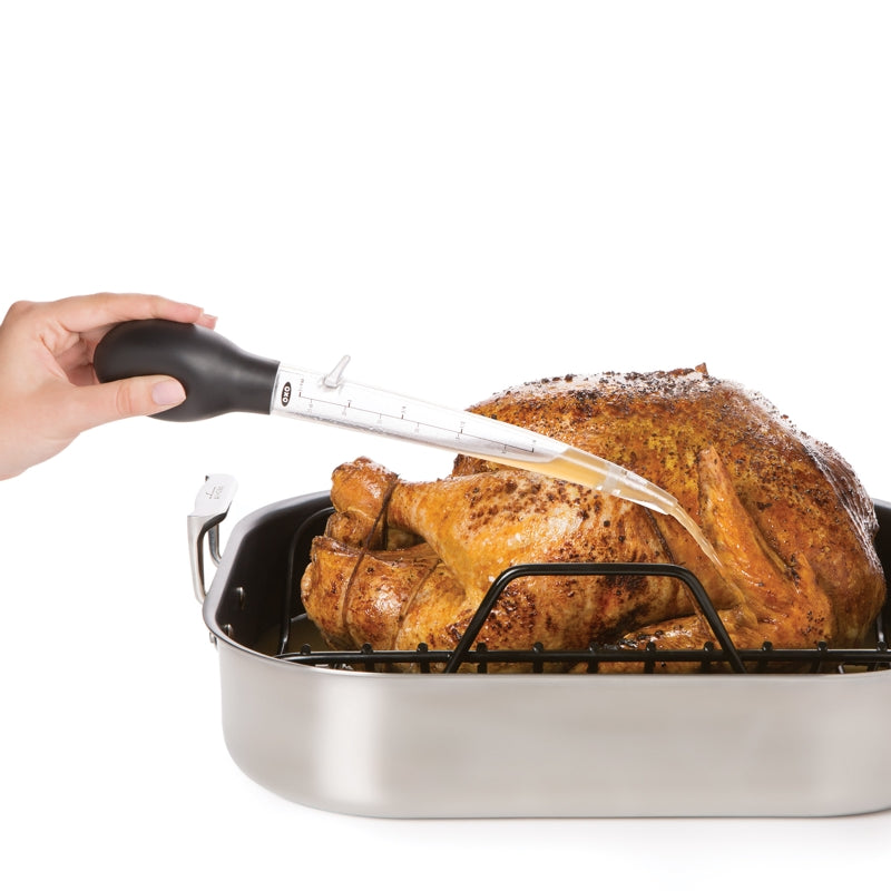 OXO Angled Poultry Baster with cleaning brush