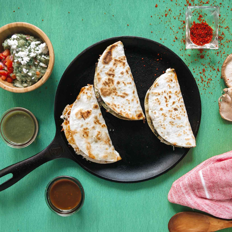 Victoria Cast Iron Crepe Pan – 26 cm / 10.5"
