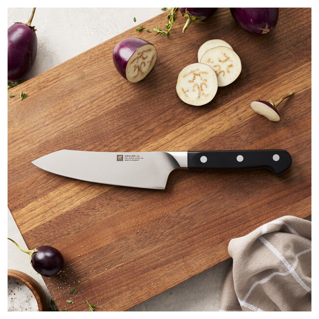 ZWILLING Pro 5.5-inch, Rocking santoku