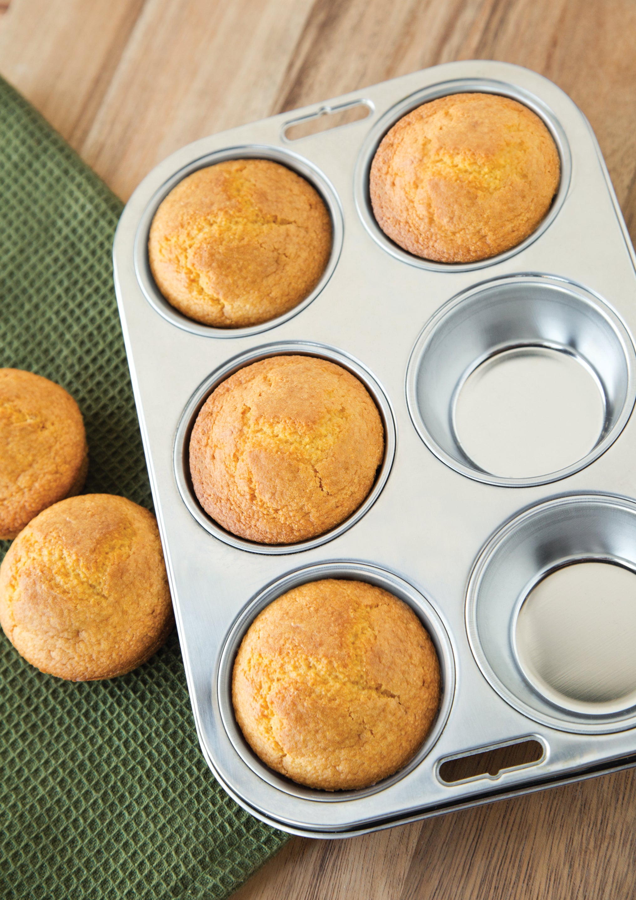 Stainless Steel Muffin Pan   6 Cup Regular Size  10.5" X 7.25" X 1.25"